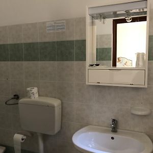 Camera tripla standard